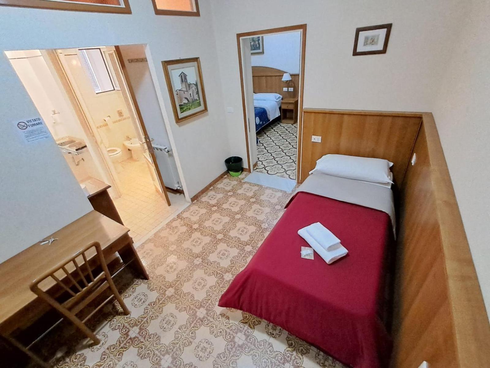 Nahid Accommodation Roma Esterno foto